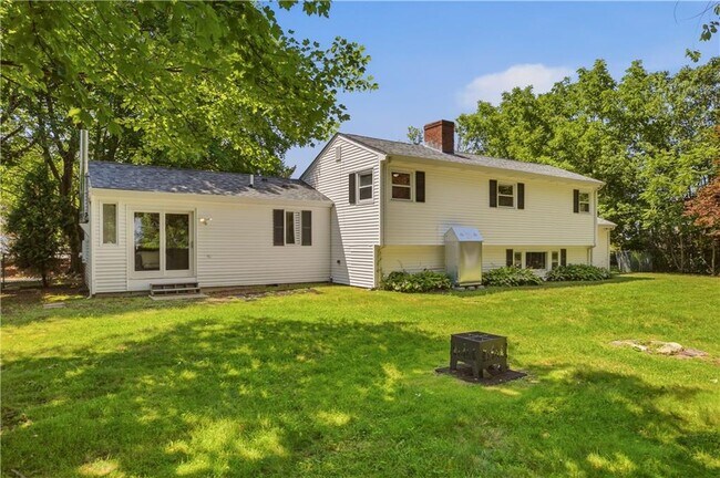 Building Photo - 117 Canonchet Dr