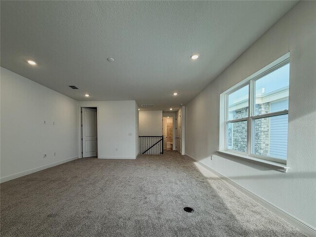 Building Photo - 10020 Ballast Dr