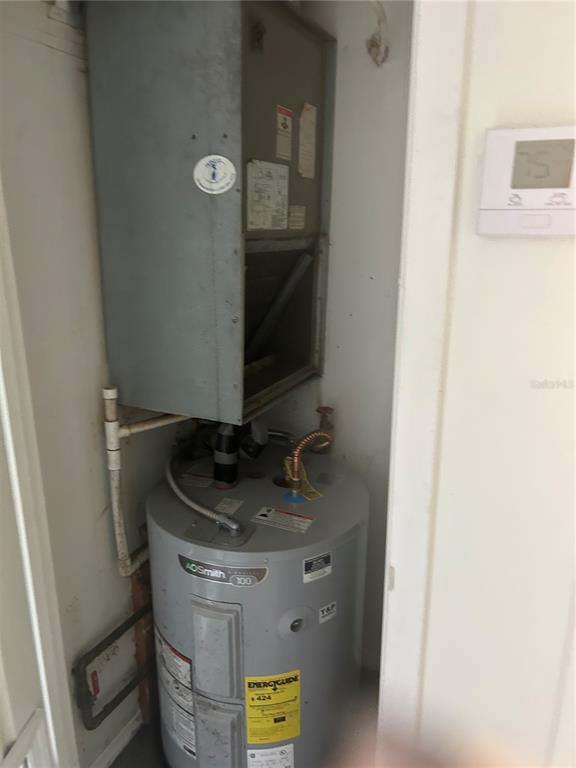 Building Photo - 383 S McMullen Booth Rd