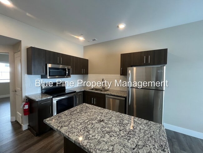 Building Photo - 591 Turin Way