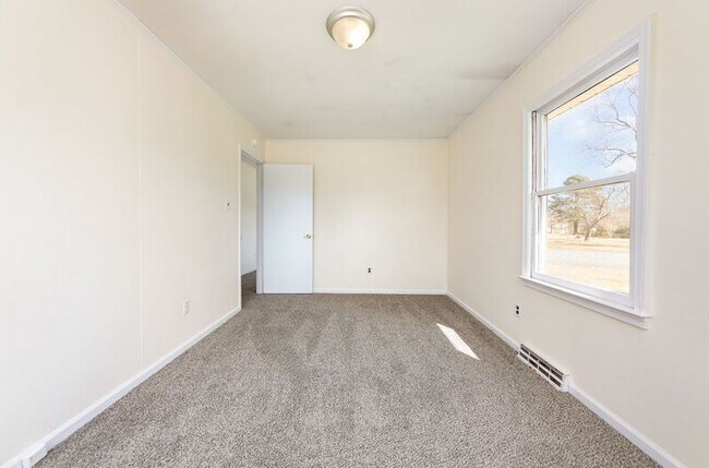 Building Photo - 8430 Courthouse Rd