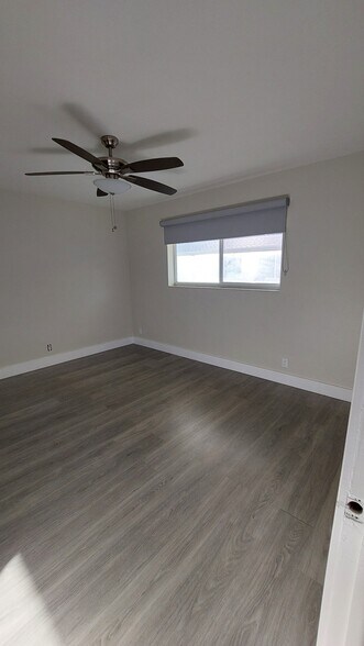 Building Photo - 2312 Van Buren St