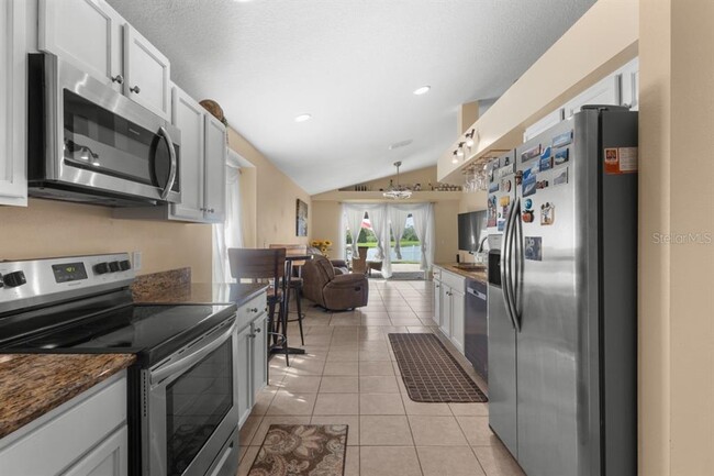 Building Photo - 2438 Brewerton Ln