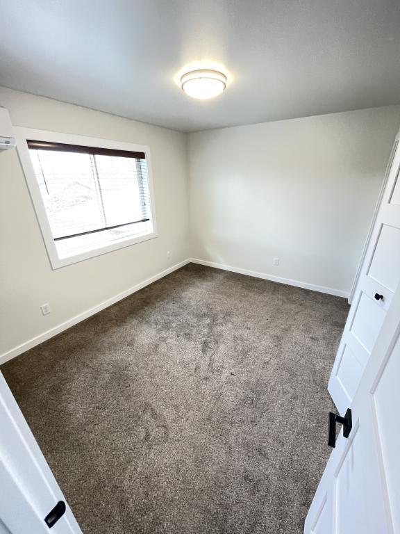 Building Photo - 1026 SE 6th Ave