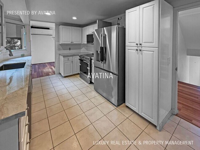 Building Photo - 2330 Kaola Way