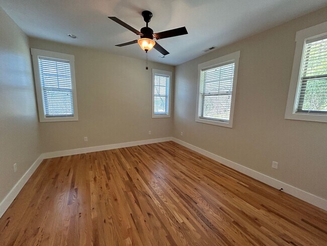 Building Photo - North AVL - Green Built Custom Home, Conve...