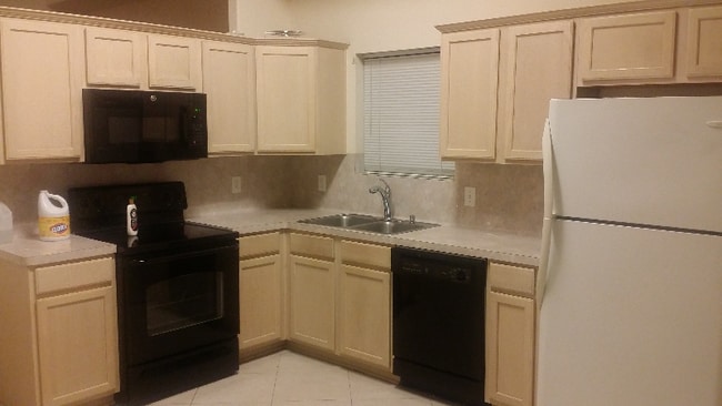 Building Photo - 12315 Wright Oaks Dr