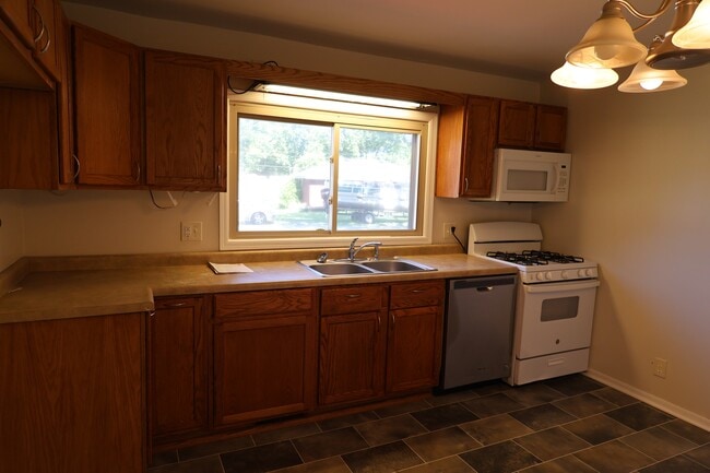 Building Photo - 4993 Vance