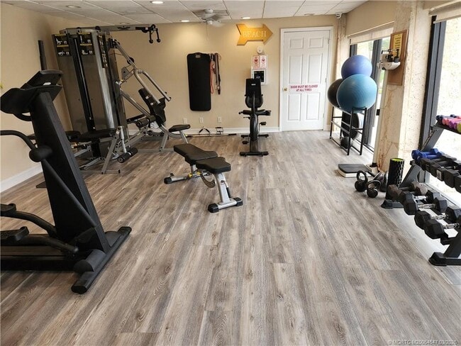 Building Photo - 10680 S Ocean Dr