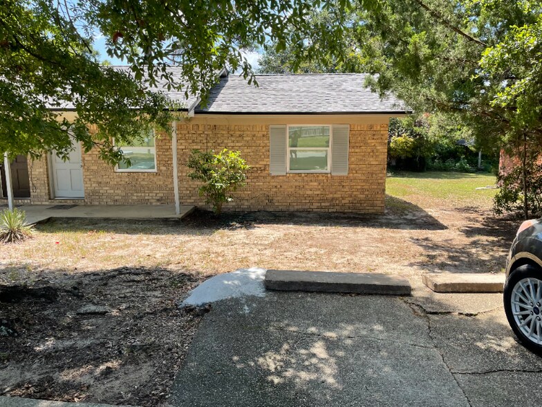 Primary Photo - 4812 Tradewinds Dr