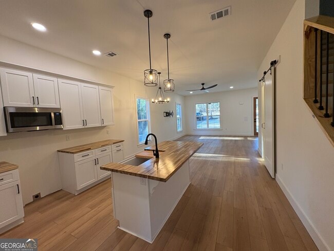 Building Photo - 435 Muskogee Trl