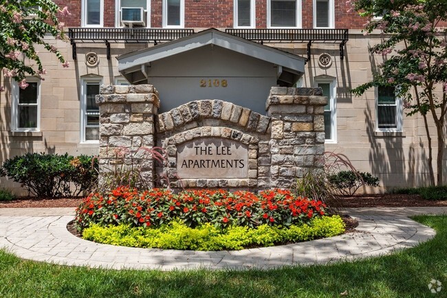 Building Photo - The Lee Apartments