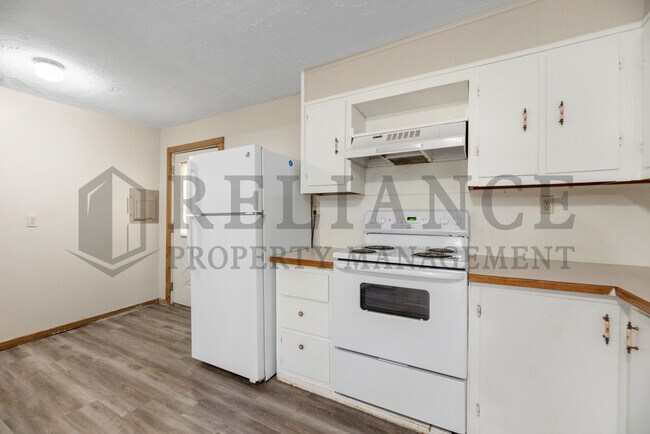 Building Photo - 211 S Emporia St