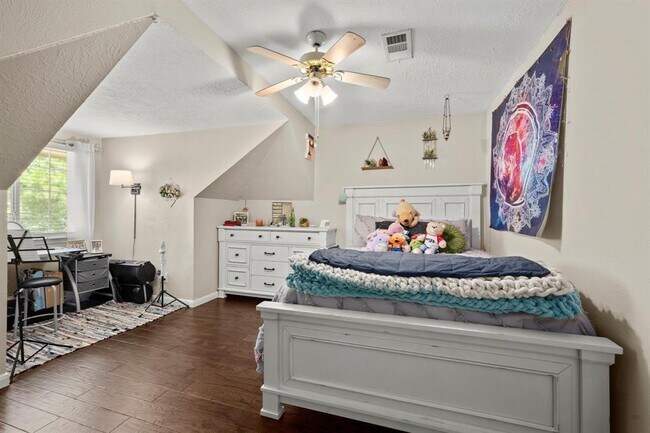 Building Photo - 109 Avonlea Dr