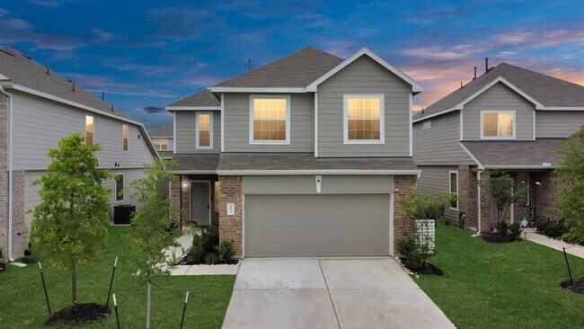 Primary Photo - 2832 Madison Dr