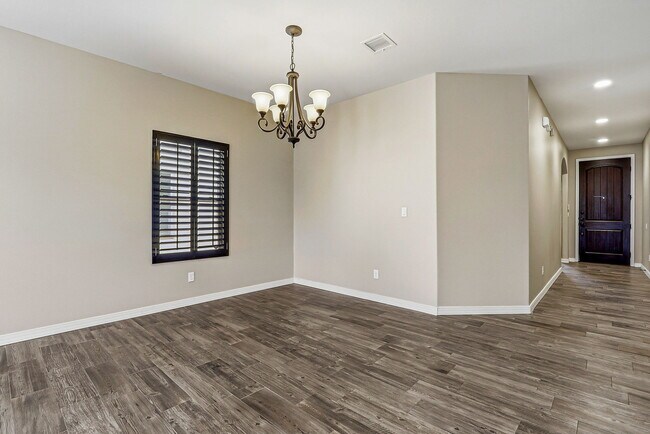Building Photo - 2157 Honour Point Pl