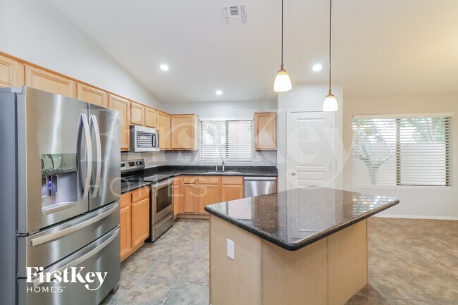 Building Photo - 8027 S 27th Way