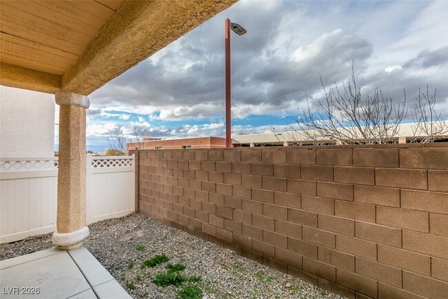 Building Photo - 2832 Glistening Grove Ave