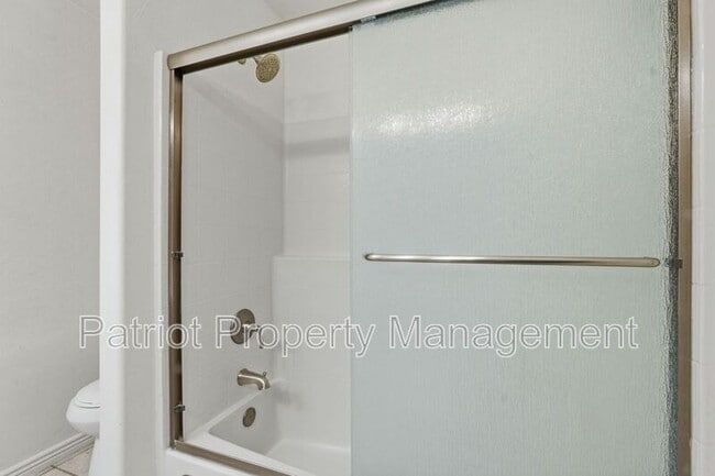 Building Photo - 1281 N McKenna Ln