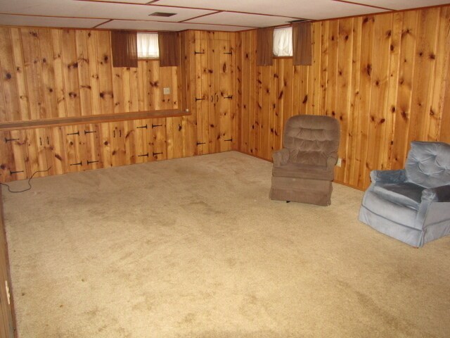 Building Photo - Great location in Richfield,*3Bed*1Bath single family home Avail Now!