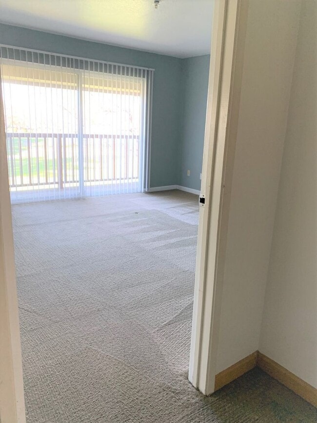 Building Photo - Lovely 2 bedroom PUD in the E Section of R...