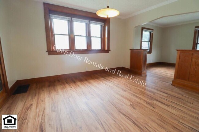 Building Photo - 1109 Park Ave