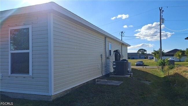 Building Photo - 1315 NW 15th Ave