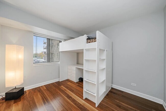 Building Photo - 1463 Mercury Dr