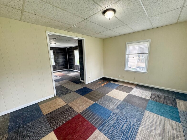 Building Photo - 202 Smith Ave SW