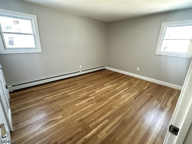 Building Photo - 28 Beardslee Hill Dr