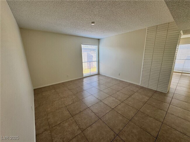 Building Photo - 2539 Winterwood Blvd