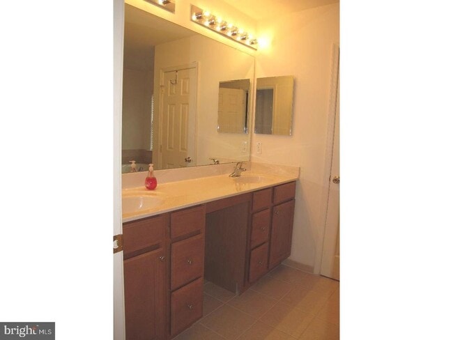 Building Photo - 57 Haddon Ct