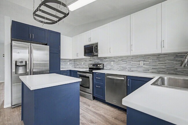 Building Photo - 6991 Prairie Wind Dr
