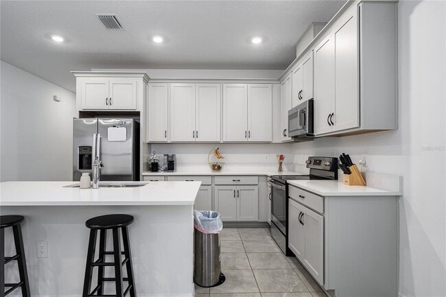 Building Photo - 1912 Swivel Ln