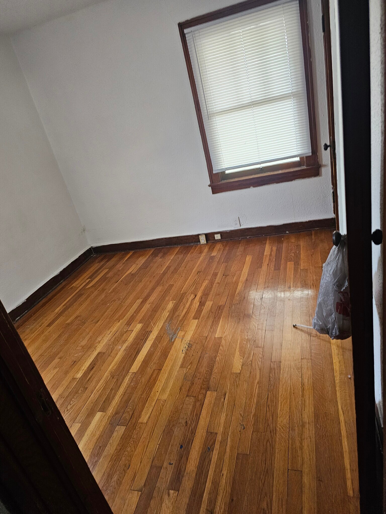 Building Photo - 3223 Cleveland Ave