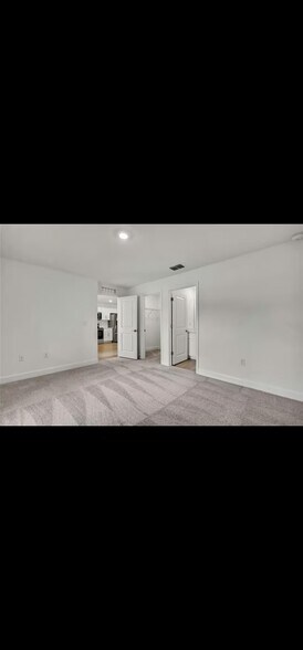 Building Photo - 4097 Jason Rd