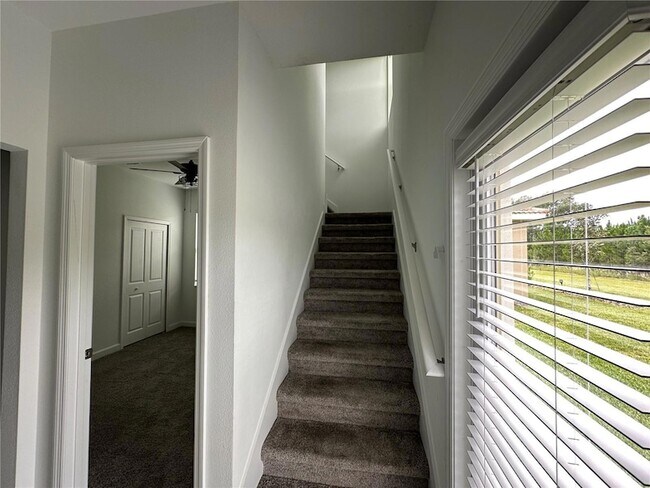 Building Photo - 8855 Fallen Oak Dr