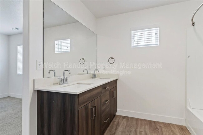 Building Photo - 1177 Shady Brook Ln S