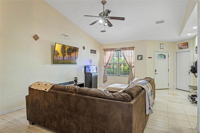 Building Photo - 55 Brittany Ln