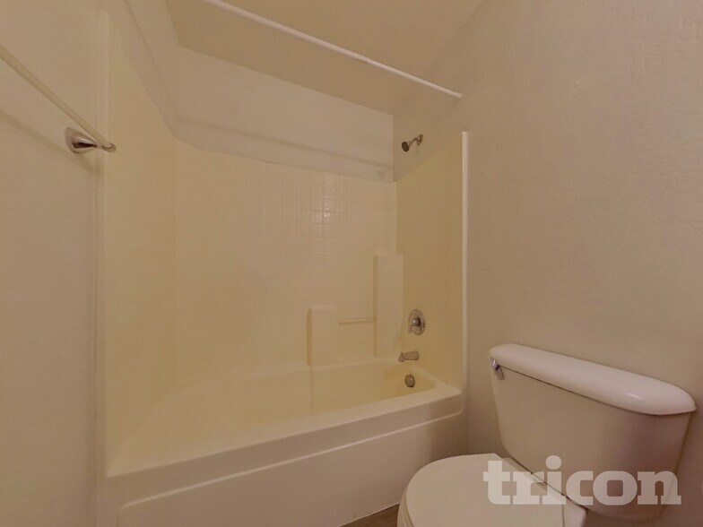 Building Photo - 25862 W Whyman St