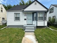 Building Photo - Renovated 3-Bedroom Home – We Welcome Sect...