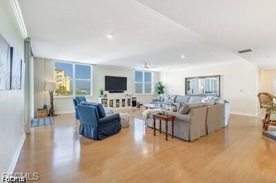 Building Photo - 14250 Royal Harbour Ct