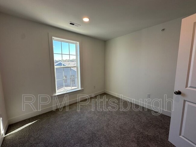 Building Photo - 4004 Windsfield Wy