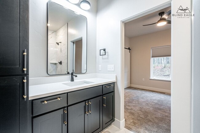 Building Photo - 7472 N Paw St