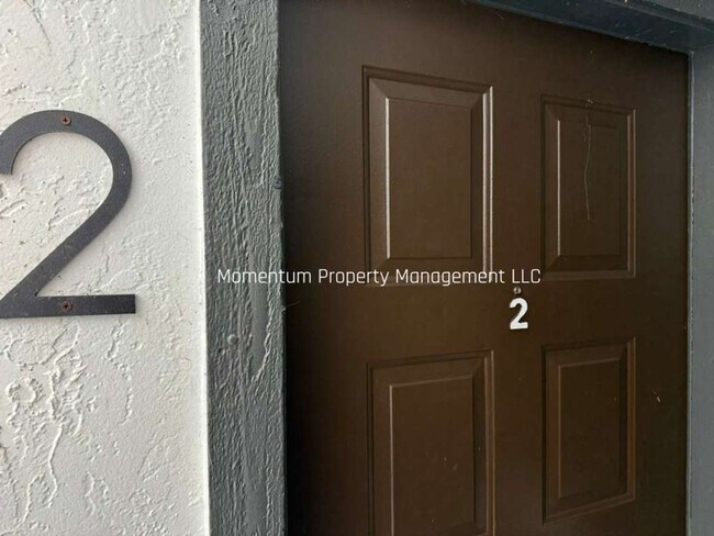 Building Photo - BEAUTIFUL REMODELED 3/2 IN CLEARWATER!! AVAILABLE FOR IMMEDIATE MOVE IN!!