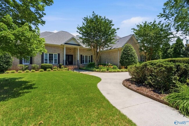 Building Photo - 2704 Hampton Cove Way SE