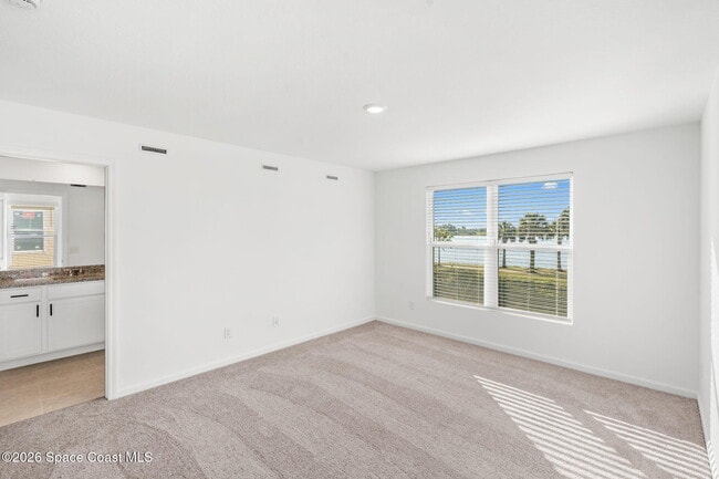 Building Photo - 1199 Bluewater Ln