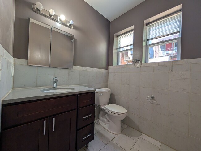 Building Photo - 3221 Guilford Ave