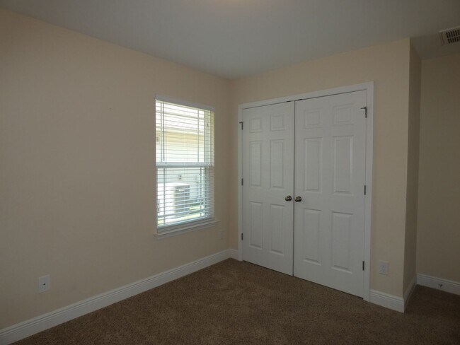 Building Photo - 5061 Carley Ct