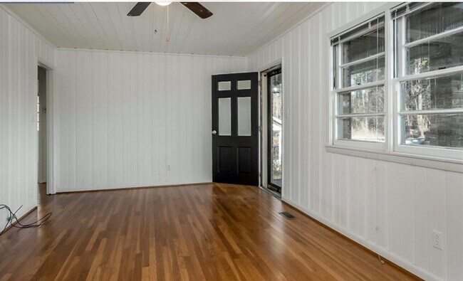 Building Photo - 3 bedroom, 2 bath - with a huge backyard and a walk in basement